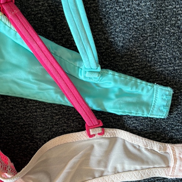 Victoria’s Secret Very Sexy Push-Up Bundle 34C - Picture 8 of 8